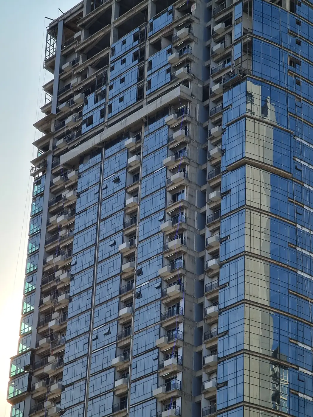 Railing Balkon + Perkuatan — Supermall Pakuwon Indah — Tower La Viz
